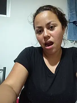 Snapshot of camila-titis chatting on June 2026 02:17:01 AM camila-titis online show from June 2026 02:17:01 AM