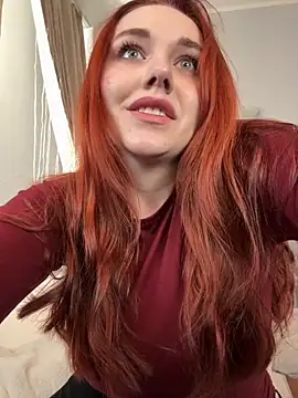 Snapshot of PollyVinice chatting on September 2025 11:31:02 AM PollyVinice online show from September 2025 11:31:02 AM