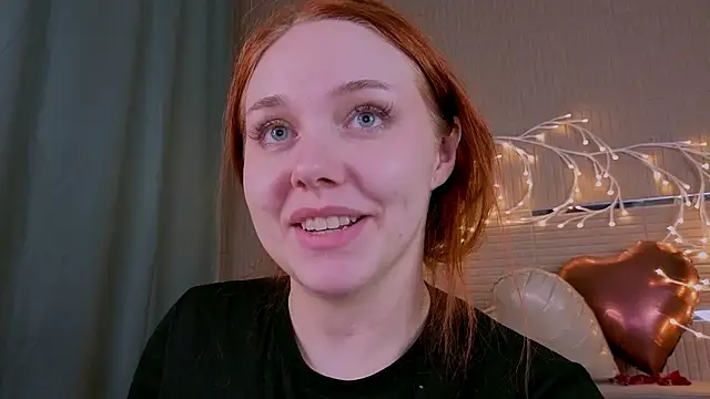 Snapshot of PollyVinice chatting on February 2026 01:52:02 PM PollyVinice online show from February 2026 01:52:02 PM