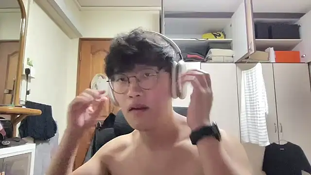 Passionatetwink2 online show from June 2026 11:49:02 AM