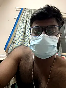 Snapshot of DJLOVE280825 chatting on November 2025 10:31:02 PM DJLOVE280825 online show from November 2025 10:31:02 PM