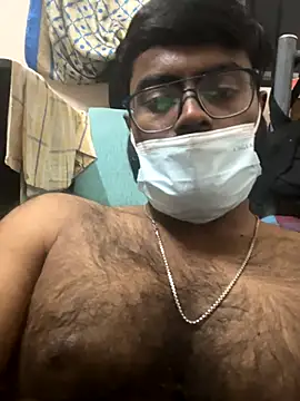 Snapshot of DJLOVE280825 chatting on December 2025 09:35:01 PM DJLOVE280825 online show from December 2025 09:35:01 PM