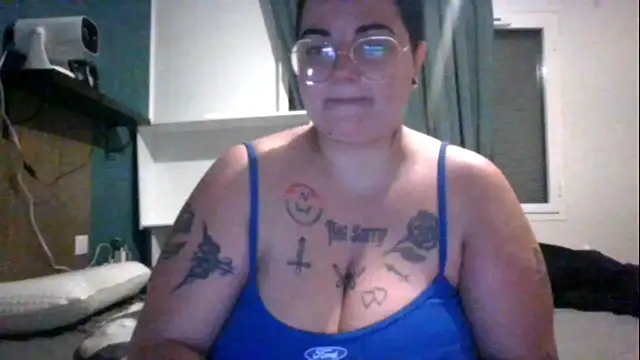 Snapshot of PirateXL chatting on March 2026 11:06:01 PM PirateXL online show from March 2026 11:06:01 PM