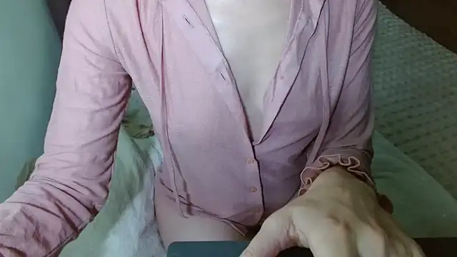 LorraineOSun online show from February 2026 06:15:01 PM