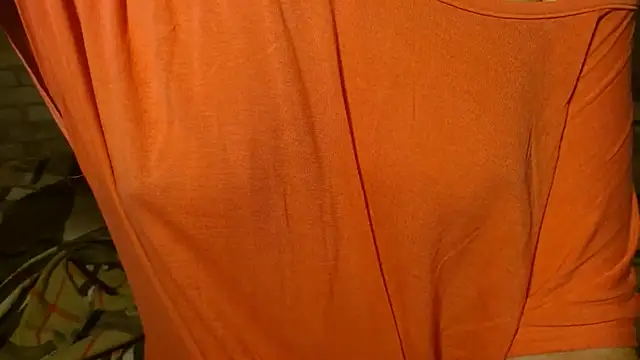 Snapshot of LorraineOSun chatting on June 2026 07:15:01 PM LorraineOSun online show from June 2026 07:15:01 PM