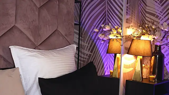 EvaRhea online show from December 2025 03:56:01 AM