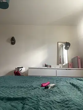 Snapshot of DouceAngela69 chatting on September 2025 09:44:01 AM DouceAngela69 online show from September 2025 09:44:01 AM