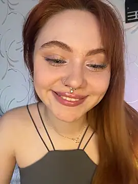 LunaMillie online show from February 2026 09:29:02 AM