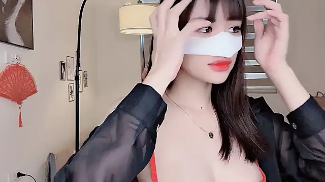 MaiLiiil online show from September 2025 03:06:02 AM