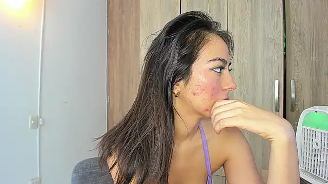 horny adiction online show from April 2026 06:43:01 PM