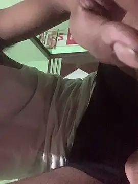 Snapshot of uniquesexyboy5689 chatting on October 2025 03:31:02 PM uniquesexyboy5689 online show from October 2025 03:31:02 PM