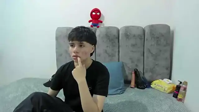 Bruno Cruzz online show from March 2026 02:39:02 AM