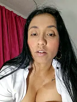 Snapshot of SofiiMilf chatting on July 2026 02:58:02 AM SofiiMilf online show from July 2026 02:58:02 AM