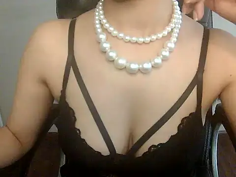 Snapshot of akankshapuri chatting on September 2025 06:15:02 AM akankshapuri online show from September 2025 06:15:02 AM