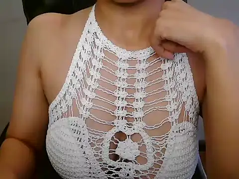 Snapshot of akankshapuri chatting on December 2025 06:51:01 AM akankshapuri online show from December 2025 06:51:01 AM