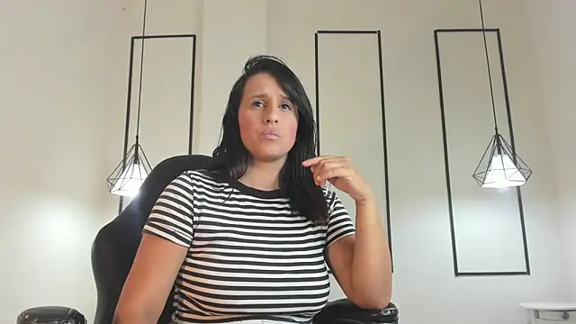 victoria fooxx online show from October 2025 12:22:02 AM