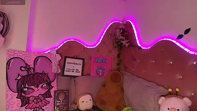 Snapshot of sophiievv chatting on November 2025 07:13:01 PM sophiievv online show from November 2025 07:13:01 PM