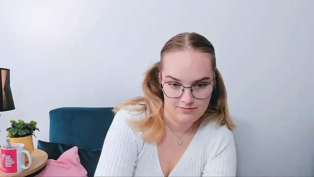 AliceCrazy69 online show from September 2025 01:15:02 PM