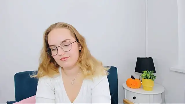 AliceCrazy69 online show from November 2025 01:10:01 PM