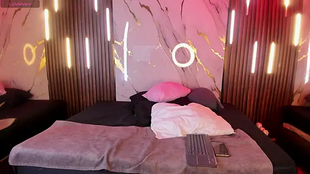 VictoriaDuart online show from November 2025 09:04:01 PM