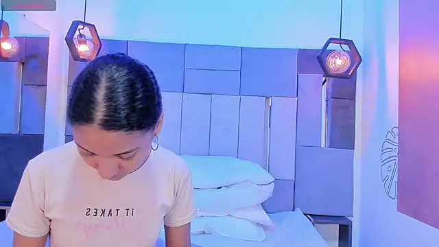 VictoriaDuart online show from February 2026 08:07:02 PM