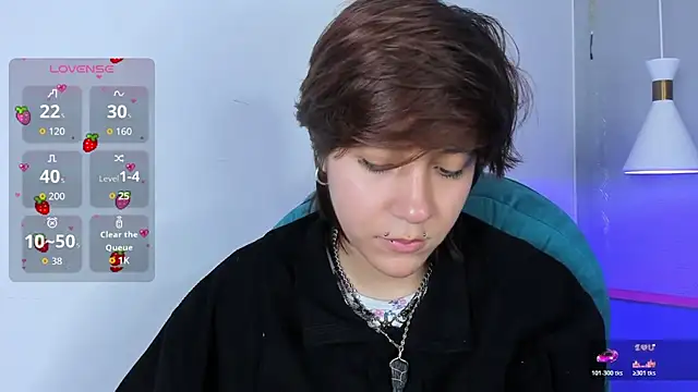 Tsuki Maru online show from April 2026 07:41:01 PM