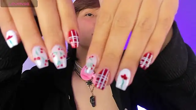 Tsuki Maru online show from April 2026 07:14:01 PM