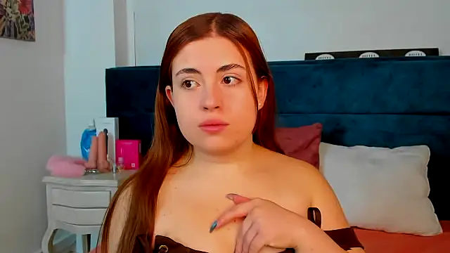 Vicluxxx online show from February 2026 02:23:02 PM