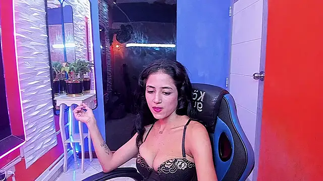 Snapshot of emily_rz1 chatting on October 2025 03:46:02 AM emily rz1 online show from October 2025 03:46:02 AM