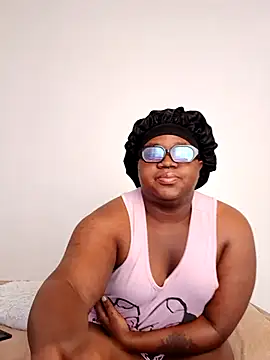 Gyminae online show from November 2025 06:23:01 AM