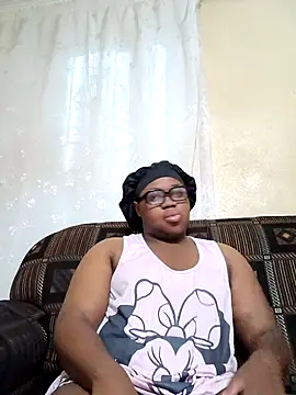 Gyminae online show from February 2026 10:35:02 PM