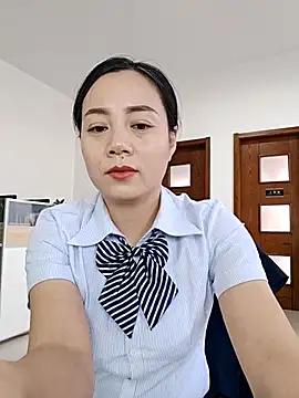 Snapshot of bingxin- chatting on October 2025 03:43:02 AM bingxin- online show from October 2025 03:43:02 AM