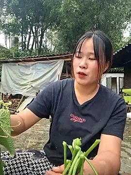 ALIENHR38 online show from October 2025 02:48:02 AM