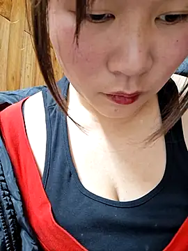 Snapshot of ALIENHR38 chatting on March 2026 01:56:02 AM ALIENHR38 online show from March 2026 01:56:02 AM