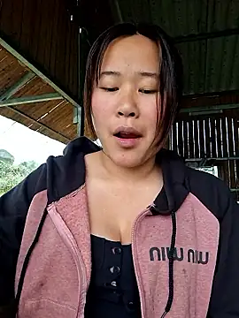 Snapshot of ALIENHR38 chatting on March 2026 02:05:02 AM ALIENHR38 online show from March 2026 02:05:02 AM