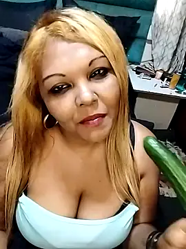 hemilynthomas2467 online show from December 2025 02:11:01 PM