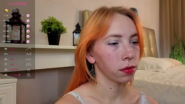 Snapshot of JuliannaWenger chatting on September 2025 04:52:02 PM JuliannaWenger online show from September 2025 04:52:02 PM