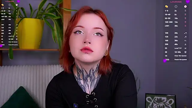 Snapshot of MarnaHarbor chatting on October 2025 01:23:02 PM MarnaHarbor online show from October 2025 01:23:02 PM