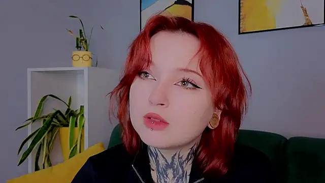 Snapshot of MarnaHarbor chatting on November 2025 11:21:02 AM MarnaHarbor online show from November 2025 11:21:02 AM