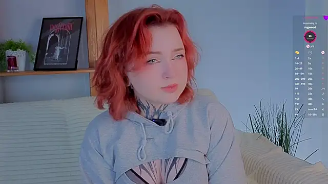 Snapshot of MarnaHarbor chatting on December 2025 12:32:01 PM MarnaHarbor online show from December 2025 12:32:01 PM