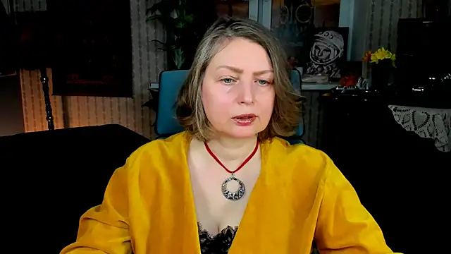 Snapshot of TiffanyBrauny chatting on October 2025 10:49:02 AM TiffanyBrauny online show from October 2025 10:49:02 AM
