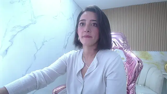 Snapshot of sara_lopez_s chatting on November 2025 01:43:02 PM sara lopez s online show from November 2025 01:43:02 PM