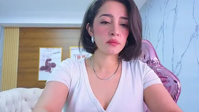 Snapshot of sara_lopez_s chatting on June 2026 01:47:01 PM sara lopez s online show from June 2026 01:47:01 PM