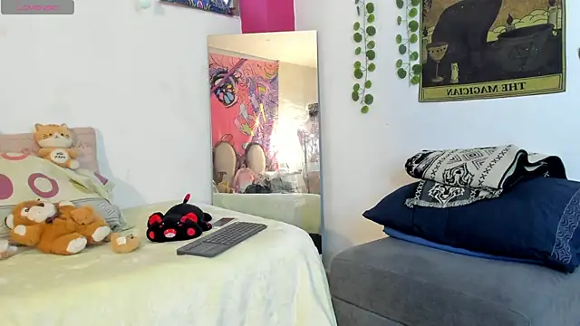 rosse dredd online show from October 2025 10:31:01 PM