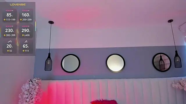 Mila Hank  online show from November 2025 12:14:02 PM