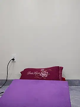 Snapshot of Lyly_suri07 chatting on November 2025 04:47:01 PM Lyly suri07 online show from November 2025 04:47:01 PM