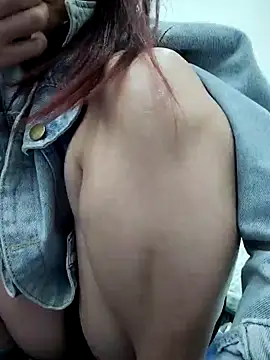 Snapshot of Lyly_suri07 chatting on December 2025 05:29:01 PM Lyly suri07 online show from December 2025 05:29:01 PM