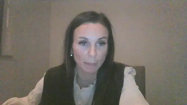 Snapshot of Justnani001 chatting on April 2026 09:01:01 PM Justnani001 online show from April 2026 09:01:01 PM