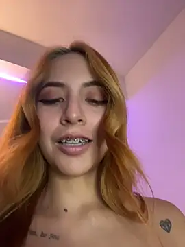 Snapshot of Little_ginger chatting on November 2025 05:19:01 AM Little ginger online show from November 2025 05:19:01 AM