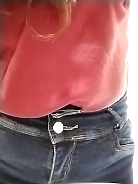 KittyHoleshot87 online show from October 2025 03:35:01 PM